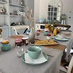 La Belle Etoile D'hotes Bed & Breakfast