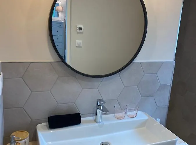 La Belle Etoile D'hotes Сен-Жан-де-Мон